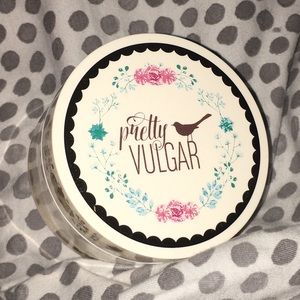 Pretty Vulgar Setting Powder